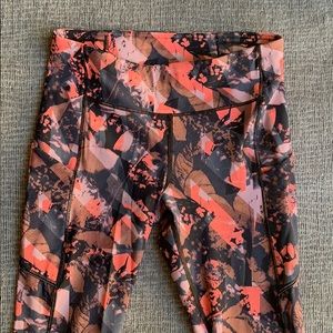 Liululemon leggings with pockets